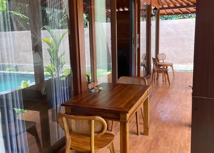 Dewaka * Ubud